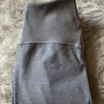 Alo Yoga Gray Ribbed Goddess Leggings Photo 0