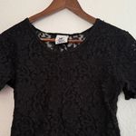 Maggie Lawrence Black Lace Short Sleeve Crop Top Size M Sheer Back Dressy Chic Size M Photo 2
