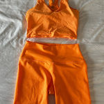 Alo Yoga  biker short set Photo 0