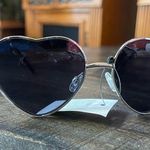 Boutique Heart-Shaped Metal Frame Black Sunglasses Photo 0