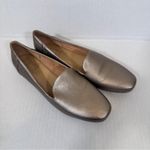 Naturalizer  Gold Leather Slip On Loafer Flats Womens 8 Comfort Shoes Classic Photo 7