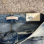 SO  High Rise Boyfriend Short Distressed Size 7/28 NEW Photo 1