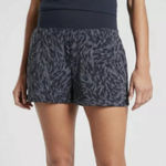 Athleta  Trekkie‎ North Printed Short Size 18 Photo 0