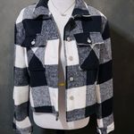 Women Fleece Cropped Jacket Fuzzy Flannel Black & White Plaid Sherpa Photo 0