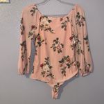 Ember light pink floral cinched long sleeve bodysuit Size M Photo 4
