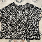 Discreet  Cheetah Top Photo 0