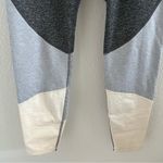 Old Navy  Active Go Dry Elevate Legging Active Pants Tights Athleisure Medium Photo 5