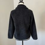 Billabong cozy days black sherpa jacket in a size large Photo 5