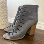 Qupid  Gray Heeled Boots size 7.5 Photo 2