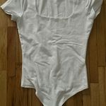 Abercrombie & Fitch NWOT Abercrombie Cotton Seamless Fabric Squareneck Short Sleeve Bodysuit in White Photo 0