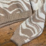 Hollister  Women's Soft Cropped Knit Sweater Brown & Cream‎ Swirl Pattern Size Sm Photo 2
