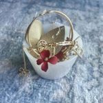 Mystery Jewelry Jar: Golden Tones Feminine Elegance Photo 6