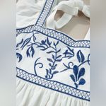 Embroidered White and Blue Women's Top Size XL Photo 3