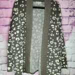 Gibson Latimer  GREEN GRAY LEOPARD PRINT EYELASH FUZZY KNIT HEAVY WEIGHT CARDIGAN Photo 0