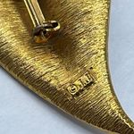 Vintage J.J. Brooch Modernist white enamel on gold colored metal. Photo 4