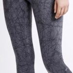 Alo Yoga Crop Pants Photo 0