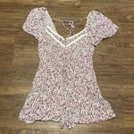 Francesca's Francesca’s Mi Ami Floral Short Sleeve Short Romper Purple Pink White Size Large Photo 5