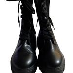 Top Moda  WO SIZE 10 MOTO CHUNKY HEEL BOOTS  LACEUP BLACK FAUX LEATHER CLEAN EUC Photo 3