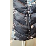 Loft Outlet Women Floral Puffer Vest Zip Up Front Zip Pockets Size XS Photo 2