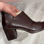 Johnston & Murphy  Women's Brown Leather Zipper Ankle Booties Boots Size 10 Photo 0