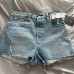 Levi's Levi’s Ribcage Jean Shorts Photo 0