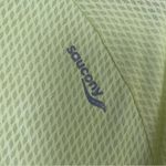 Saucony 🦋  Neon Yellow Green Lighweight Hooded Long Sleeve Athletic Top Medium Photo 1