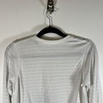 Lululemon Breeze By Long Sleeve Women's medium White Silverescent Run yoga Photo 4
