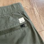 Vuori Ripstop Wide Leg Army Green Pant Size Small Style VW416 Photo 4