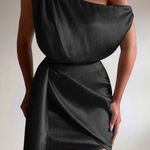 RUNAWAY THE LABEL   Photo 0