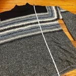 Geoffrey Beene Grey and black sweater Photo 3