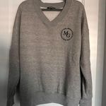 Missguided Misguided V-Neck Sweatshirt Photo 0