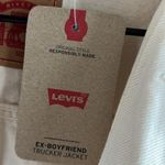 Levi's NWT Women's Ex-Boyfriend Trucker Jacket Butterfly Detail Cream Cotton XS Photo 1
