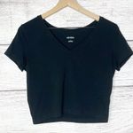 Wild Fable Black Cropped V-Neck T-Shirt Crop Top Size Large Photo 1