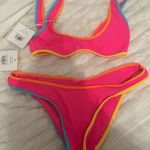 Kulani Kinis  Bikini Photo 0