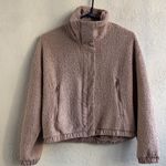 Vuori  Women's PinkSherpa Jacket Photo 0