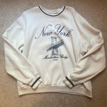 Hollister  NYC Cream Sweatshirt Manhattan Bridge Graphic Pullover Photo 0