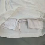 Tail Women's White Textured Knee Photo 4