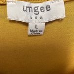 Umgee short cuff sleeve vneck top Photo 2