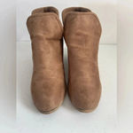 Seven7  Womens Soho‎ Boots, Sand Size 7 GUC! Photo 7