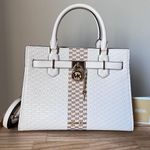 Michael Kors Set Photo 13