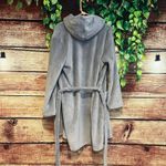 Victoria's Secret  Gray Grey Soft Cozy Plush Hooded Short Robe Small Belt Tie Photo 1