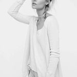 Free People waffle cotton blend V neck, oversized, long sleeve top, size XS Photo 5