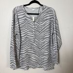 Aerie  Zebra Print Henley Long Sleeve Top Womens M Gray White Waffle Knit Photo 1