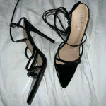 EGO Black pointed heel Photo 1