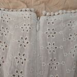 Eyelet Floral Mini Skirt White sz Medium Lined 100% Cotton Vacation Summer Photo 3