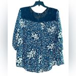 Q&A Floral Print Top. Photo 1