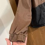 Forever 21 Forever‎ 21 Women’s Brown and Black Quarter Zip Windbreaker Medium Photo 3