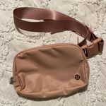 Lululemon Everywhere Belt Bag Photo 0