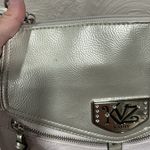 Kathy Van Zeeland KVZ Silver And White Faux Leather Croc Handbag Y2K Photo 6