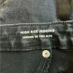 Universal Threads Universal thread distressed high rise jean black jeggings in size 8 / 29 Photo 5